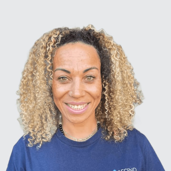Leny, massage therapist and wellness practitioner